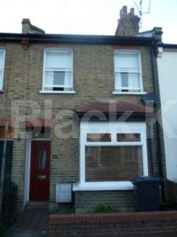 			2 Bedroom, 1 bath, 1 reception Flat			 Brackenbury Road, EAST FINCHLEY N2